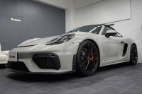 ポルシェ 718スパイダー Spyder  6MT クレヨン  LEDヘッドライト レザーインテリア カーボンインテリア  中古車