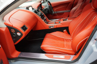 アストンマーティン ヴィラージュ Virage タッチトロニック2　正規ディーラー カーボンブレーキ OP20インチホイール 中古車 中古車