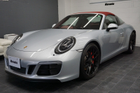 ポルシェ 911(Type991.2) 911(991.2)Targa4 GTS カーボンステアリング ボルドーレッドオールレザーインテリア 中古車 中古車