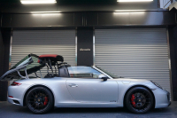 ポルシェ 911(Type991.2) 911(991.2)Targa4 GTS カーボンステアリング ボルドーレッドオールレザーインテリア 中古車 中古車