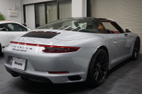 ポルシェ 911(Type991.2) 911(991.2)Targa4 GTS カーボンステアリング ボルドーレッドオールレザーインテリア 中古車 中古車