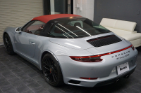 ポルシェ 911(Type991.2) 911(991.2)Targa4 GTS カーボンステアリング ボルドーレッドオールレザーインテリア 中古車 中古車