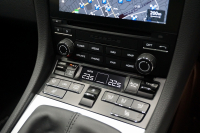 ポルシェ 911(Type991.2) 911Carrera 7MT スポーツクロノパッケージ RSスパイダー20ホイール  エントリー＆ドライブ GTシルバーメタリック 中古車 中古車