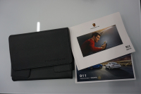 ポルシェ 911(Type991.2) 911Carrera 7MT スポーツクロノパッケージ RSスパイダー20ホイール  エントリー＆ドライブ GTシルバーメタリック 中古車 中古車