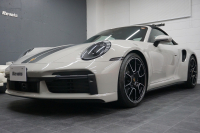 ポルシェ 911(Type992) 911（Type992）Turbo S Cabriolet　 PCCB TurboS Exclusiveホイール Fリフト クレヨン  OP3,383,900  中古車