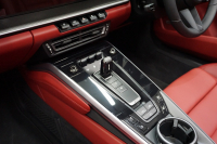 ポルシェ 911(Type992) 911（Type992）Turbo S Cabriolet　 PCCB TurboS Exclusiveホイール Fリフト クレヨン  OP3,383,900  中古車