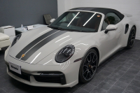 ポルシェ 911(Type992) 911（Type992）Turbo S Cabriolet　 PCCB TurboS Exclusiveホイール Fリフト クレヨン  OP3,383,900  中古車