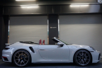 ポルシェ 911(Type992) 911（Type992）Turbo S Cabriolet　 PCCB TurboS Exclusiveホイール Fリフト クレヨン  OP3,383,900  中古車