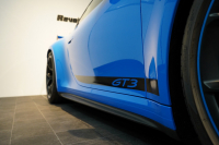 ポルシェ 911(Type992) GT3 6MT フロントリフト スポーツクロノ LEDヘッド シャークブルー  中古車
