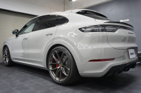 ポルシェ カイエン Cayenne GTS Coupe  Lightweight Sport Package Carbon  中古車