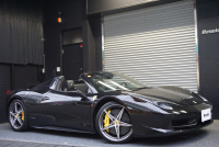 フェラーリ 458スパイダー 2015年最終年式正規ディーラー車 LEDカーボンステア ドライバーズゾーンカーボン  中古車