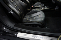 フェラーリ 458スパイダー 2015年最終年式正規ディーラー車 LEDカーボンステア ドライバーズゾーンカーボン  中古車