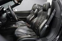 フェラーリ 458スパイダー 2015年最終年式正規ディーラー車 LEDカーボンステア ドライバーズゾーンカーボン  中古車