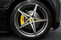 フェラーリ 458スパイダー 2015年最終年式正規ディーラー車 LEDカーボンステア ドライバーズゾーンカーボン  中古車