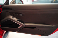 ポルシェ 911(Type991.2) Carrera T 日本未導入モデル7MT ショートシフト スポーツエグゾースト Bカメラ カーボンバケットチェック柄 ガーズレッド  中古車