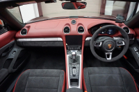 ポルシェ 718スパイダー Boxster Spyder  6MT スパイダークラシックインテリア LEDヘッドライト ブラック 中古車 中古車