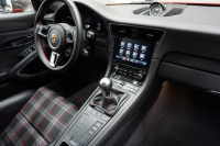 ポルシェ 911(Type991.2) Carrera T 日本未導入モデル7MT ショートシフト スポーツエグゾースト カーボンバケットチェック柄 ガーズレッド  中古車