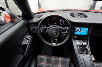 ポルシェ 911(Type991.2) Carrera T 日本未導入モデル7MT ショートシフト スポーツエグゾースト カーボンバケットチェック柄 ガーズレッド  中古車