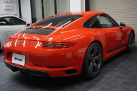 ポルシェ 911(Type991.2) Carrera T 日本未導入モデル7MT ショートシフト スポーツエグゾースト カーボンバケットチェック柄 ガーズレッド  中古車
