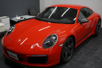 ポルシェ 911(Type991.2) Carrera T 日本未導入モデル7MT ショートシフト スポーツエグゾースト カーボンバケットチェック柄 ガーズレッド  中古車