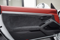 ポルシェ ボクスター Boster（Type981） Spyder  スパイダークラシックインテリア  カーボンフルバケットシート 中古車 中古車