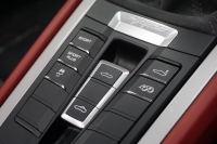 ポルシェ ボクスター Boster（Type981） Spyder  スパイダークラシックインテリア  カーボンフルバケットシート 中古車 中古車