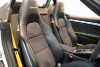 ポルシェ ボクスター Spyder PCCB アダプティブスポーツシート  オールレザー×イエローステッチ キャララホワイトメタリック  中古車