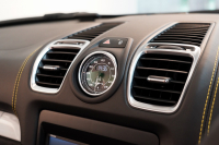 ポルシェ ボクスター Spyder PCCB アダプティブスポーツシート  オールレザー×イエローステッチ キャララホワイトメタリック  中古車