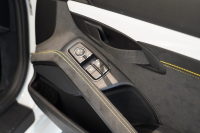 ポルシェ ボクスター Spyder PCCB アダプティブスポーツシート  オールレザー×イエローステッチ キャララホワイトメタリック  中古車