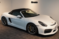 ポルシェ ボクスター Spyder PCCB アダプティブスポーツシート  オールレザー×イエローステッチ キャララホワイトメタリック  中古車