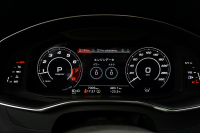 アウディ RS7 パノラマサンルーフ カーボンブレーキ カーボン＆グロスブラックスタイリングパッケージ  OP22インチホイール  中古車