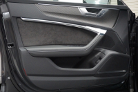 アウディ RS7 パノラマサンルーフ カーボンブレーキ カーボン＆グロスブラックスタイリングパッケージ  OP22インチホイール  中古車