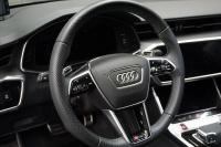 アウディ RS7 パノラマサンルーフ カーボンブレーキ カーボン＆グロスブラックスタイリングパッケージ  OP22インチホイール  中古車