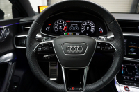 アウディ RS7 パノラマサンルーフ カーボンブレーキ カーボン＆グロスブラックスタイリングパッケージ  OP22インチホイール  中古車