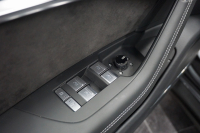 アウディ RS7 パノラマサンルーフ カーボンブレーキ カーボン＆グロスブラックスタイリングパッケージ  OP22インチホイール  中古車