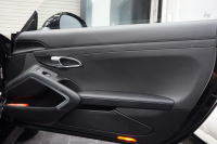 ポルシェ 911(Type991.1) Carrera GTS LEDヘッドライト ベンチレーション レッドメーターパネル ジェットブラックメタリック  中古車