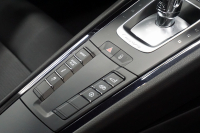 ポルシェ 911(Type991.1) Carrera GTS LEDヘッドライト ベンチレーション レッドメーターパネル ジェットブラックメタリック  中古車