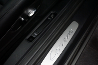 ポルシェ 911(Type991.2) Carrera 7MT PCCB スポーツクロノ スポーツエグゾースト LEDヘッドライト RSスパイダー20ホイール アゲートグレーメタリック  中古車