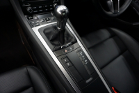 ポルシェ 911(Type991.2) Carrera 7MT PCCB スポーツクロノ スポーツエグゾースト LEDヘッドライト RSスパイダー20ホイール アゲートグレーメタリック  中古車