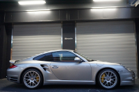 ポルシェ 911(Type997) Turbo S PCCB オールレザーインテリア GTシルバー 中古車 中古車