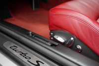 ポルシェ 911(Type997) Turbo S PCCB オールレザーインテリア GTシルバー 中古車 中古車