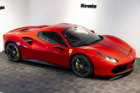 フェラーリ 488スパイダー テーラーメイド/OP2000万over/特別仕様内装 中古車 中古車