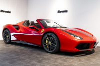 フェラーリ 488スパイダー テーラーメイド/OP2000万over/特別仕様内装 中古車 中古車