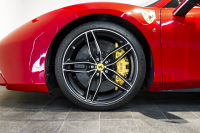 フェラーリ 488スパイダー テーラーメイド/OP2000万over/特別仕様内装 中古車 中古車