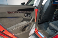 ランボルギーニ ウルス 5名乗車ハイウェイアシスタントPKG　HUD　B&O3Dオーディオ　リアエンタメ　23インチAW 中古車 中古車