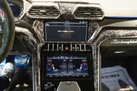 ランボルギーニ ウルス 5名乗車ハイウェイアシスタントPKG　HUD　B&O3Dオーディオ　リアエンタメ　23インチAW 中古車 中古車