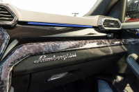 ランボルギーニ ウルス 5名乗車ハイウェイアシスタントPKG　HUD　B&O3Dオーディオ　リアエンタメ　23インチAW 中古車 中古車