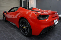 フェラーリ 488スパイダー テーラーメイド/スクーデリアコレクション　OP1700OVER  中古車