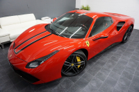 フェラーリ 488スパイダー テーラーメイド/スクーデリアコレクション　OP1700OVER  中古車