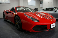 フェラーリ 488スパイダー テーラーメイド/スクーデリアコレクション　OP1700OVER  中古車